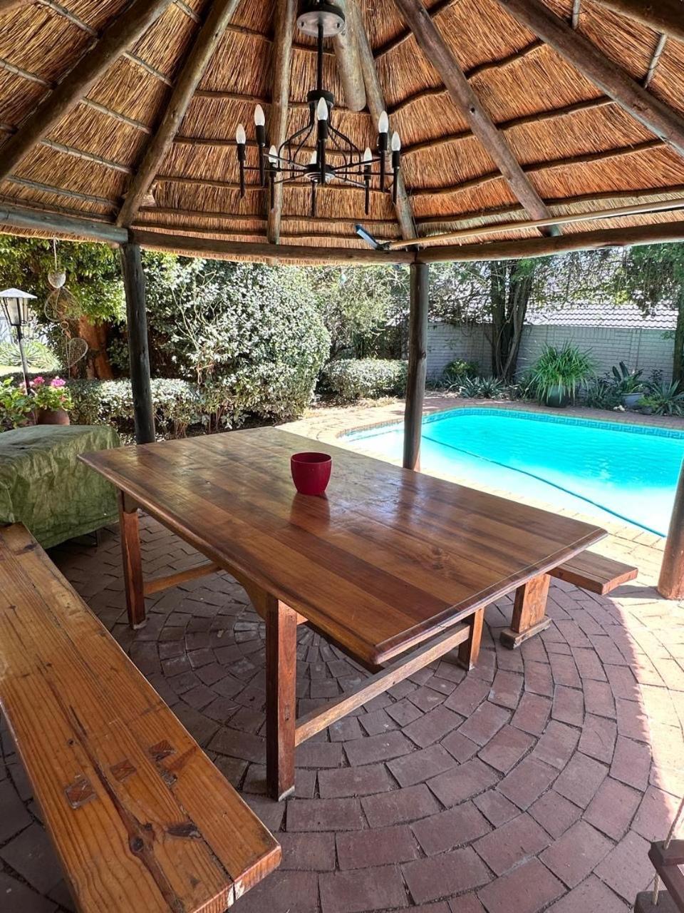 Bagley Terrace 136 Cottage Johannesburg Esterno foto
