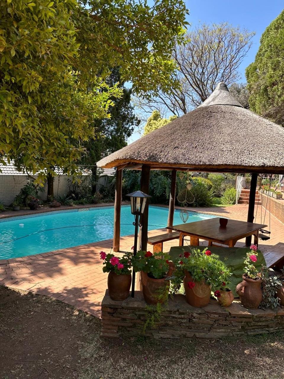Bagley Terrace 136 Cottage Johannesburg Esterno foto