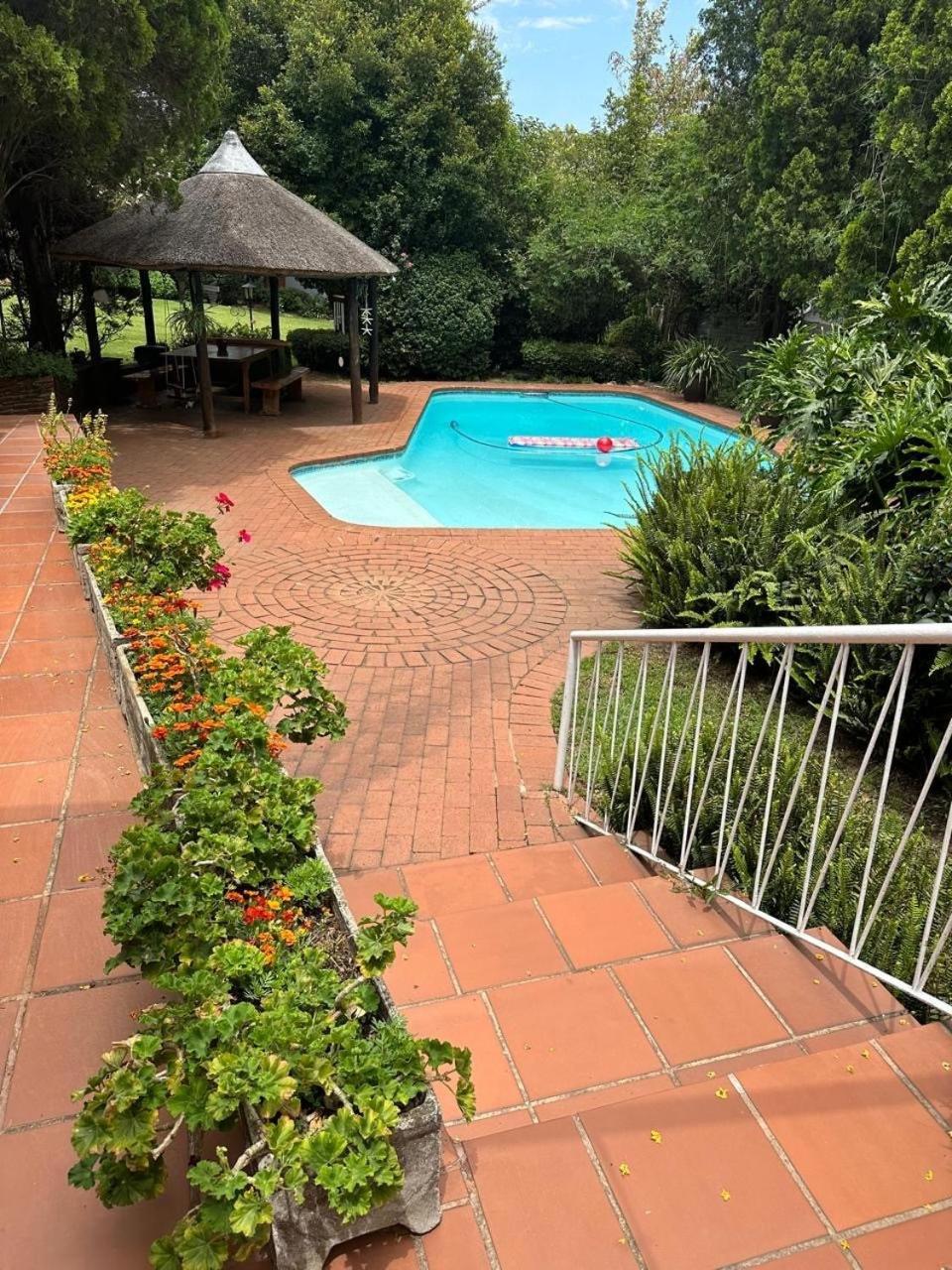 Bagley Terrace 136 Cottage Johannesburg Esterno foto