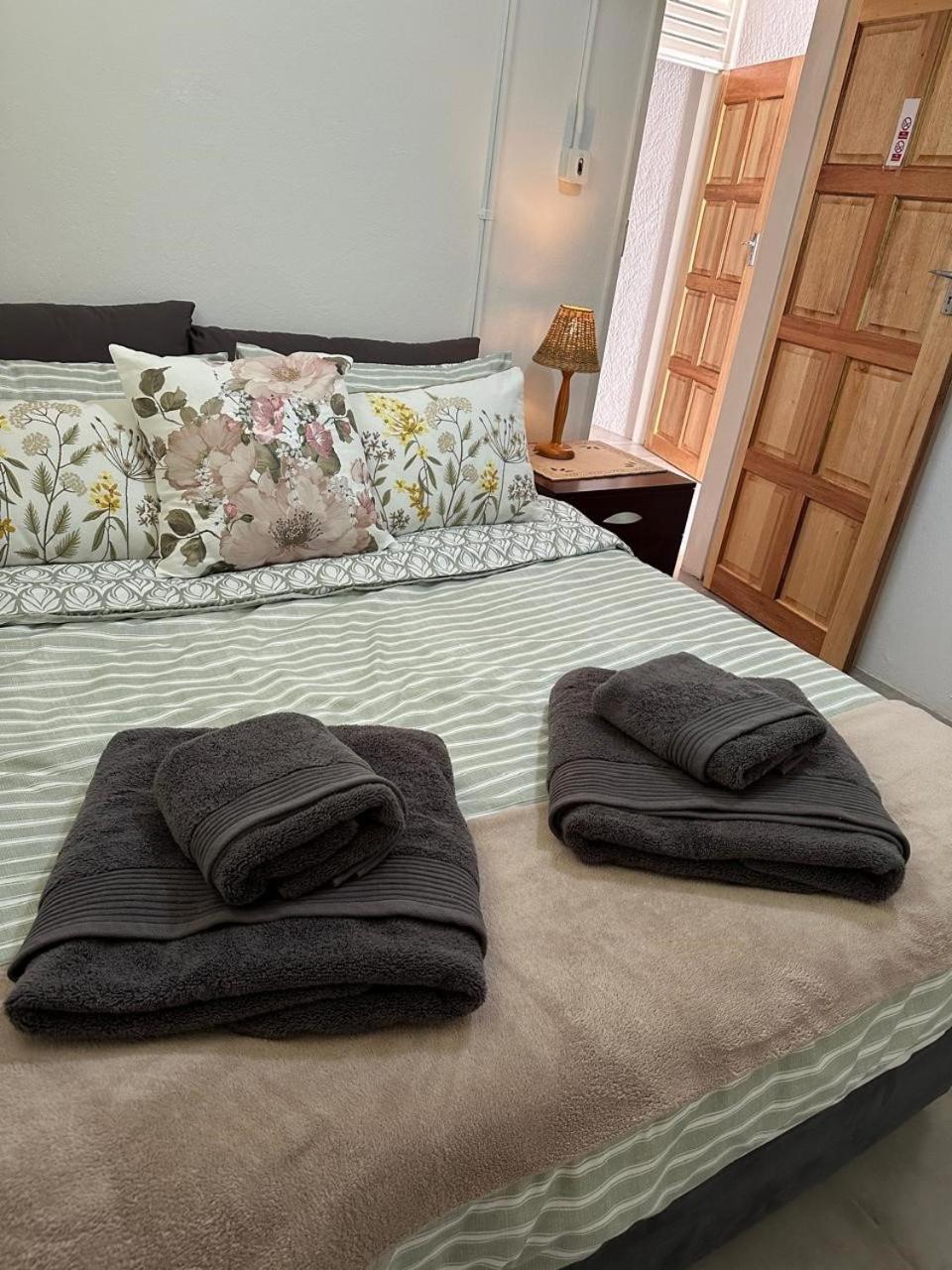 Bagley Terrace 136 Cottage Johannesburg Esterno foto
